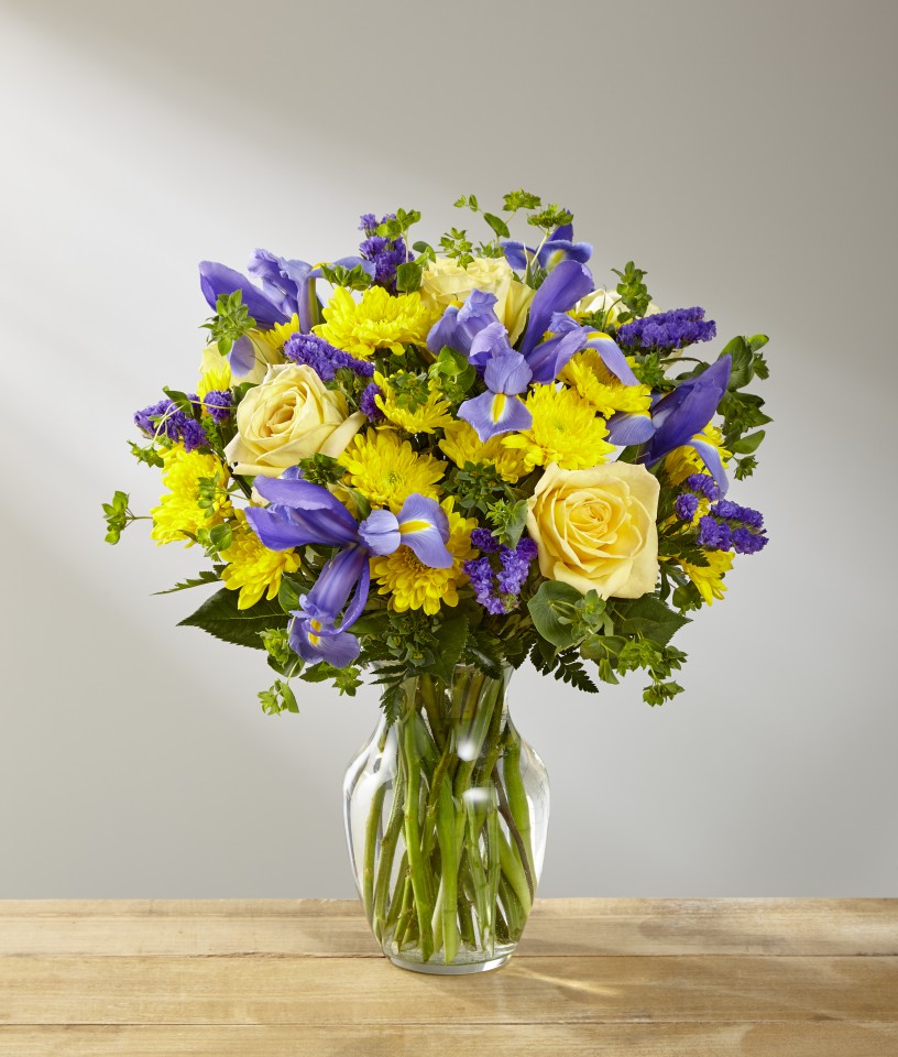 The FTD® Cottage View™ Bouquet