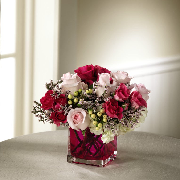 The FTD¨ Love In Bloomª Bouquet