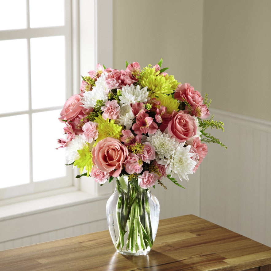 The FTD¨ Sweeter Than Everª Bouquet