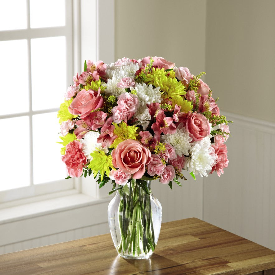 The FTD¨ Sweeter Than Everª Bouquet