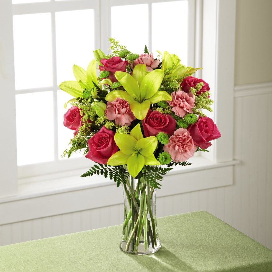 The FTD¨ Bright & Beautifulª Bouquet