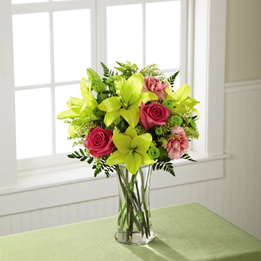 The FTD¨ Bright & Beautifulª Bouquet