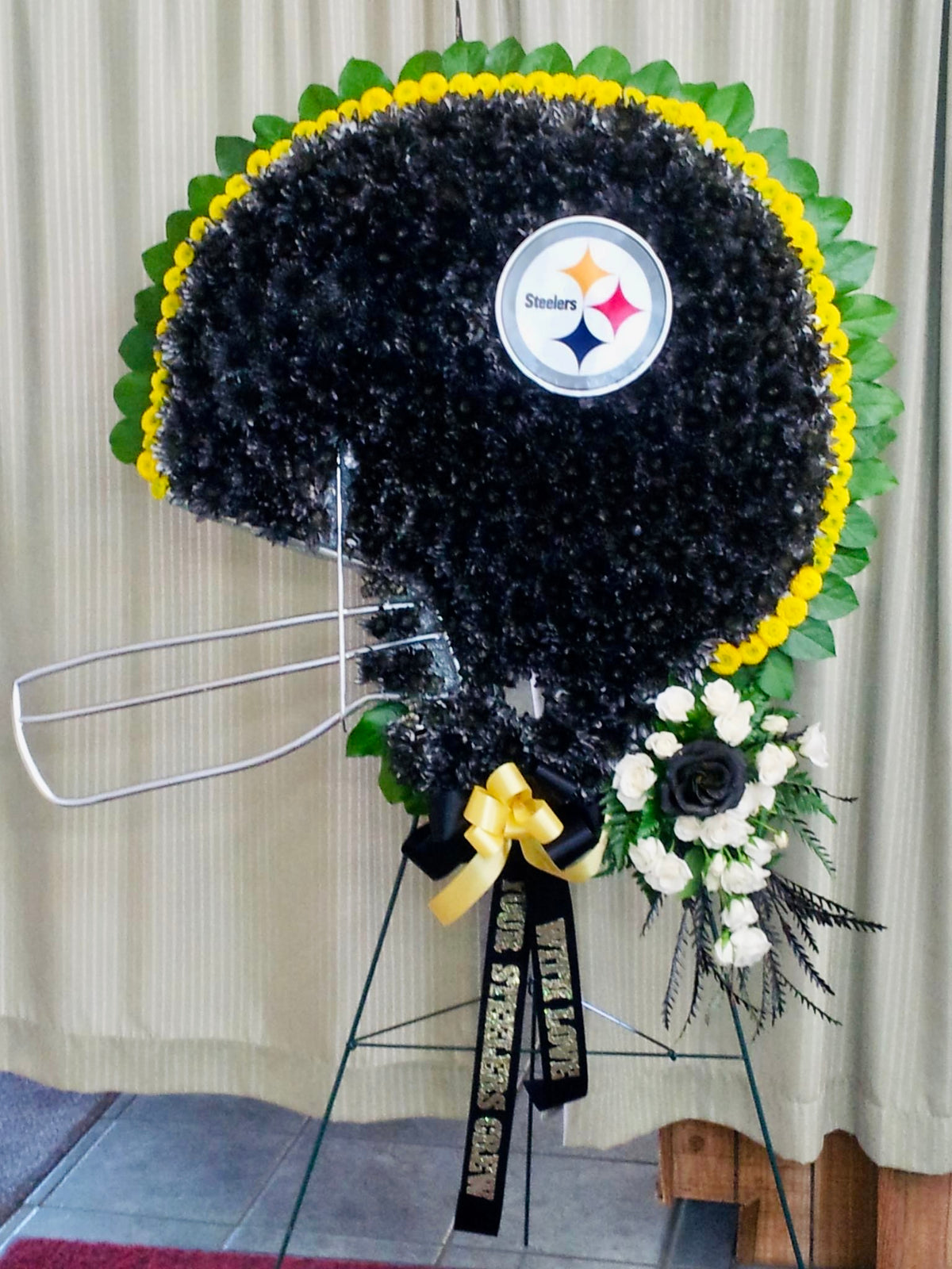Steelers Helmet Wreath – Indio Florist, Indio CA