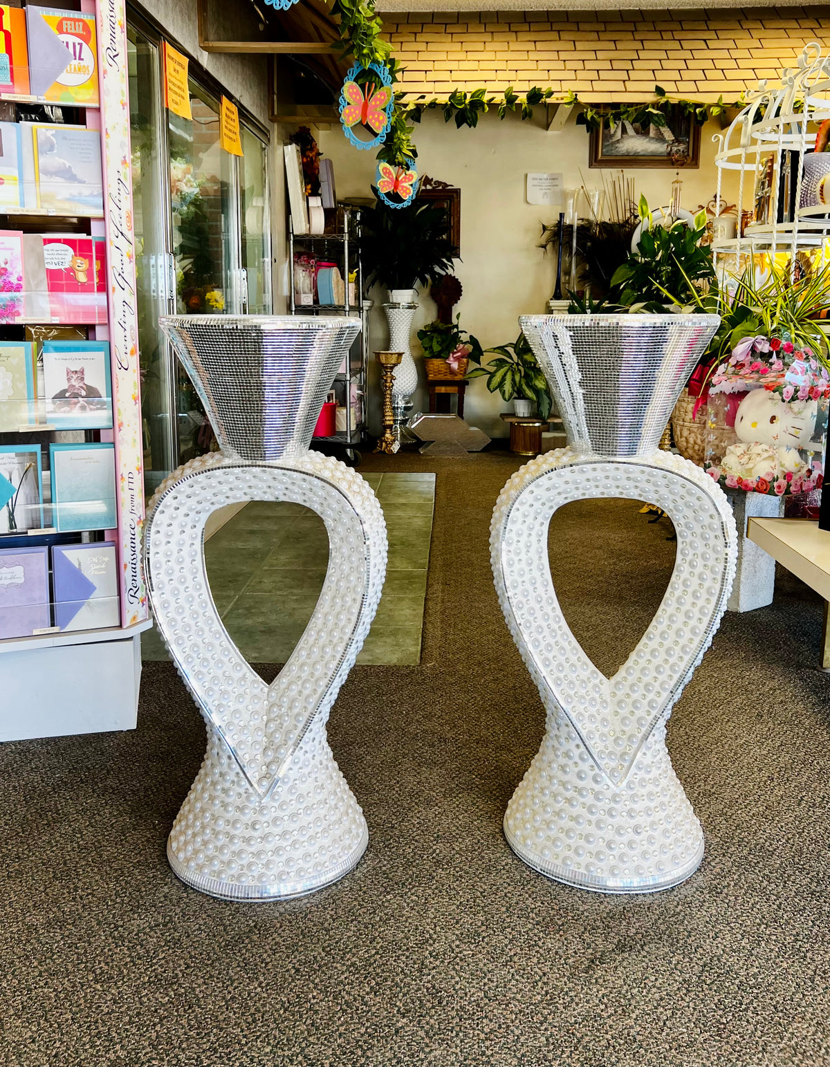 Pearl Pillar – Indio Florist, Indio CA