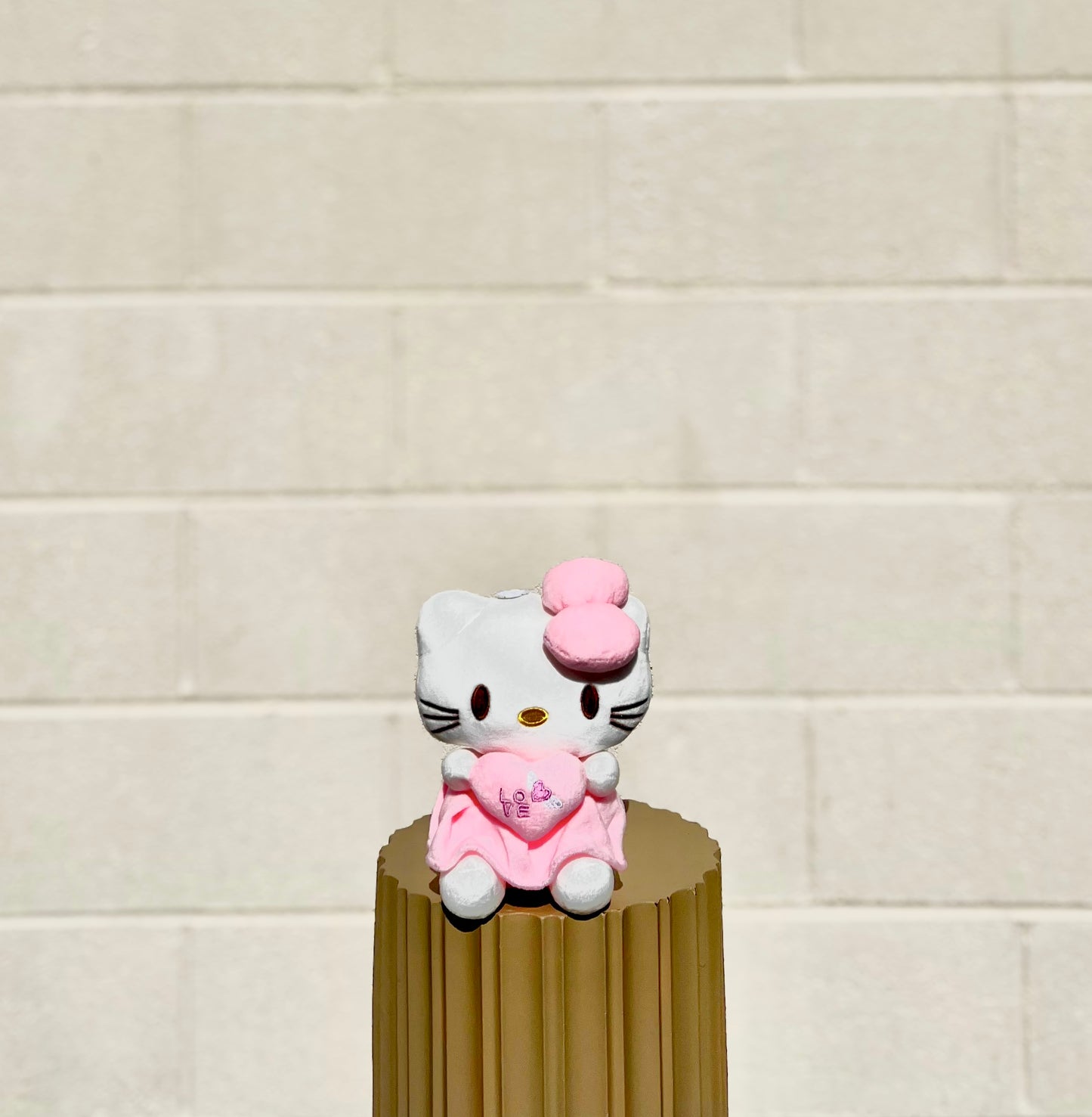 Hello Kitty Plush- Medium – Indio Florist, Indio CA