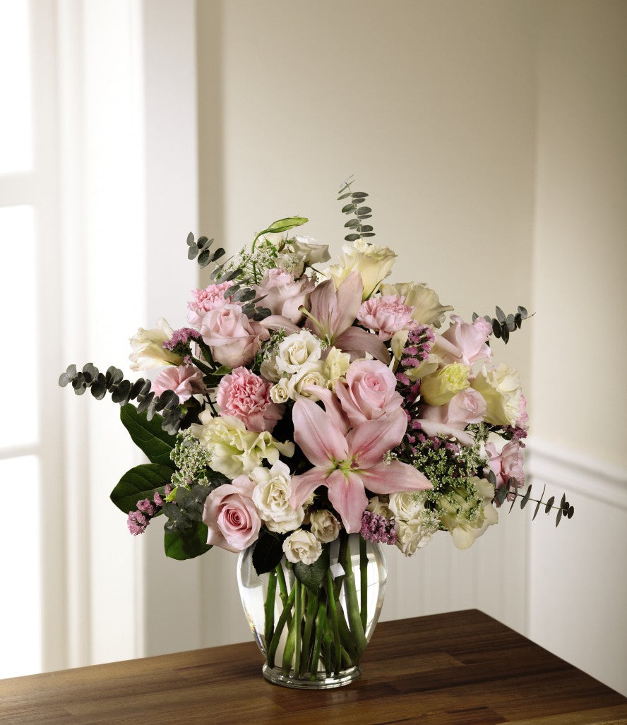 The FTD¨ Classic Beautyª Bouquet