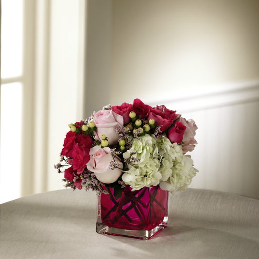 The FTD¨ Love In Bloomª Bouquet