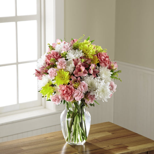 The FTD¨ Sweeter Than Everª Bouquet