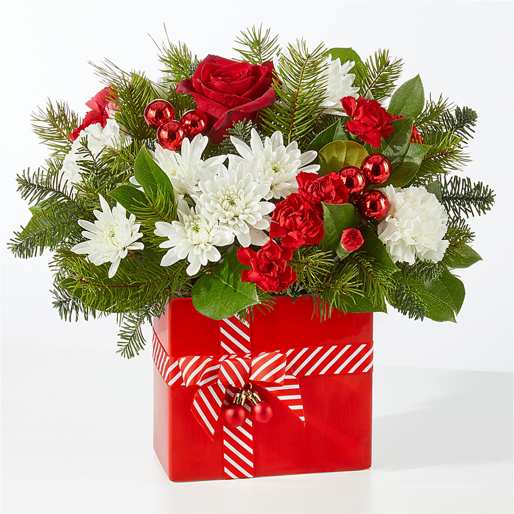 Presents Under the Tree Bouquet –  Indio Florist, Indio CA