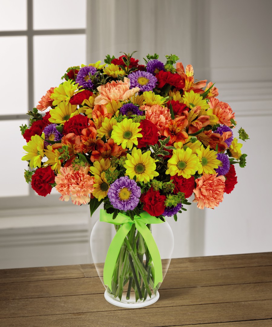 The FTD¨ Light & Lovelyª Bouquet