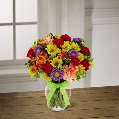 The FTD¨ Light & Lovelyª Bouquet