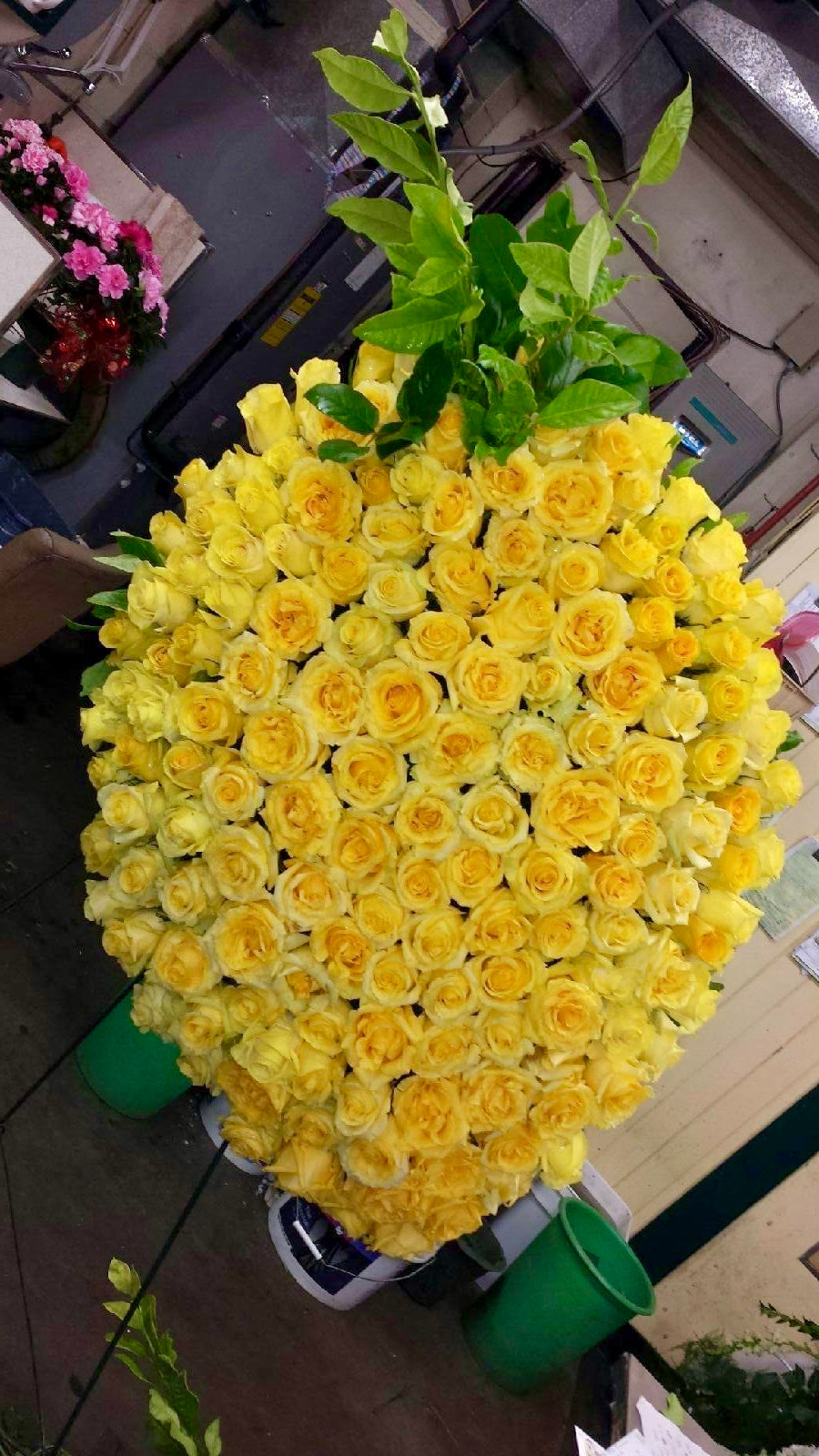Lemon Standing Spray  –  Indio Florist, Indio CA