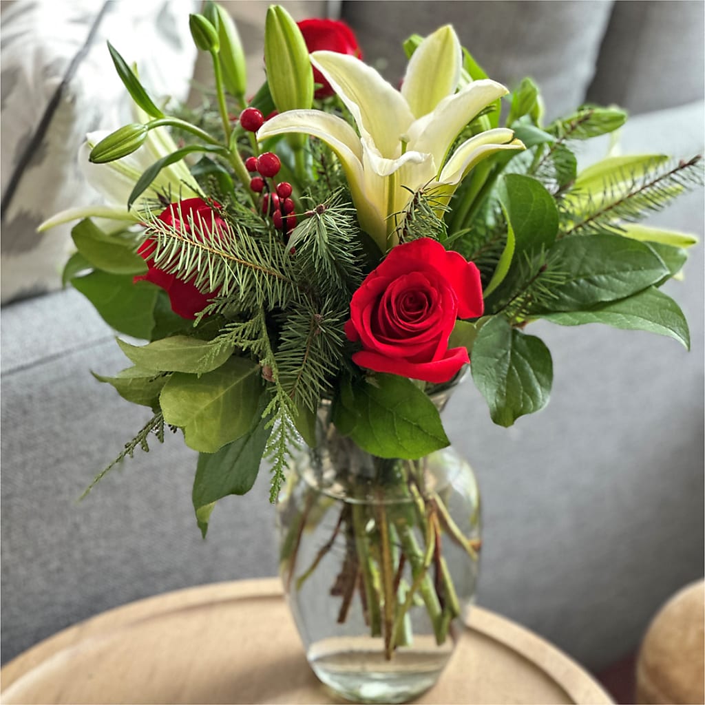 Sparkling Snowflakes Bouquet –  Indio Florist, Indio CA