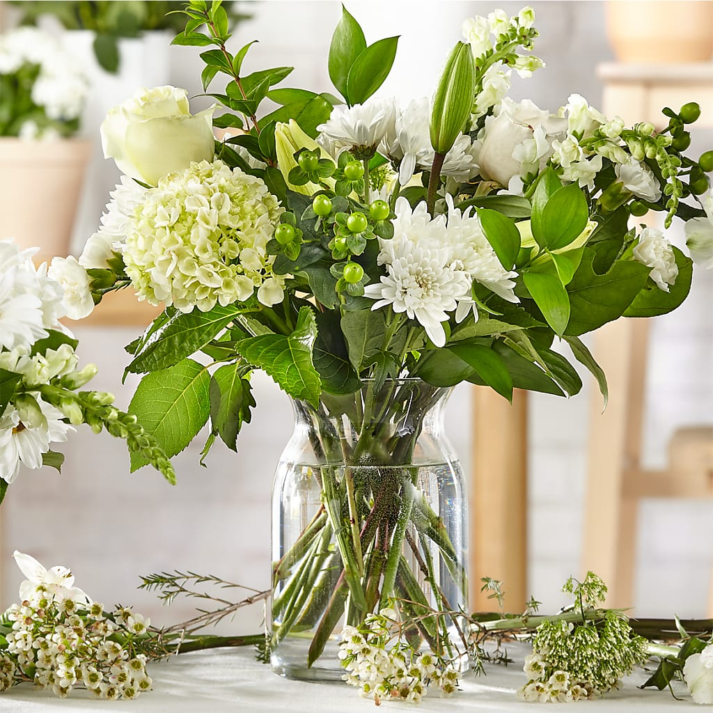 Classic Ivory – A Florist Original –  Indio Florist, Indio CA