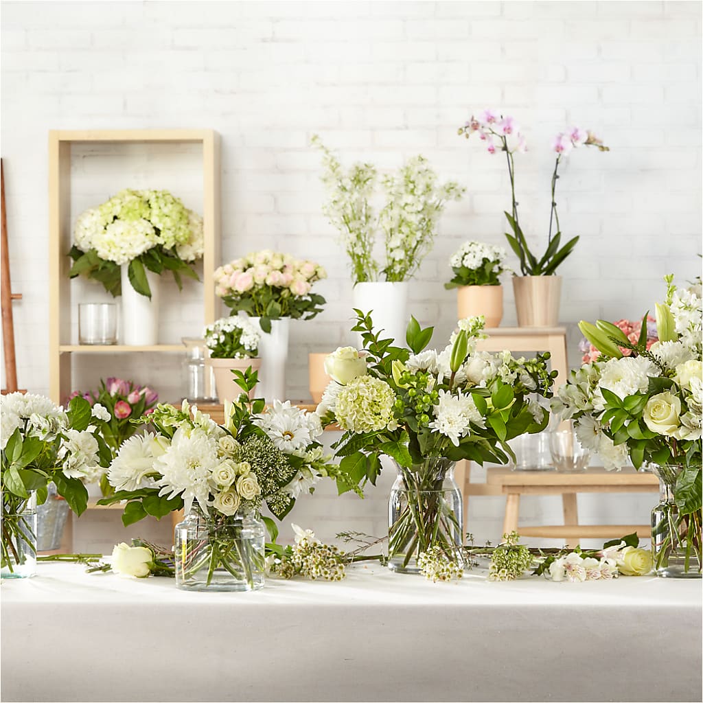 Classic Ivory – A Florist Original –  Indio Florist, Indio CA