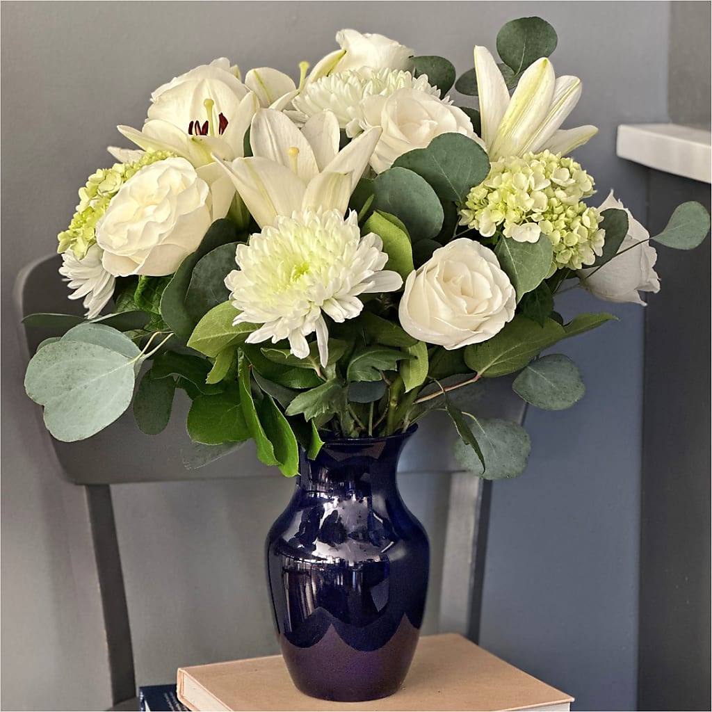 Snowy Dreams Bouquet –  Indio Florist, Indio CA