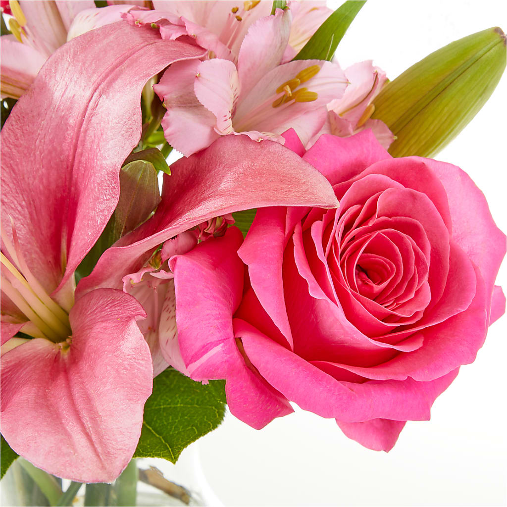 Lots of Love Bouquet –  Indio Florist, Indio CA
